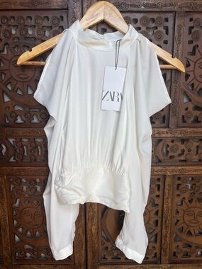 NWT ZARA Cropped Cream Satin Blouse